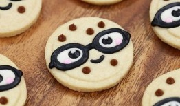 小蛋糕谁爆料的啊视频在线观看,在线观看解析